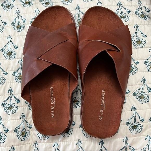 Kelsi Dagger Sailor Peanut Slide Sandals - Picture 4 of 10